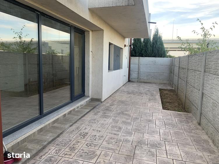 Casă cu 4 camere cu Canalizare în Central