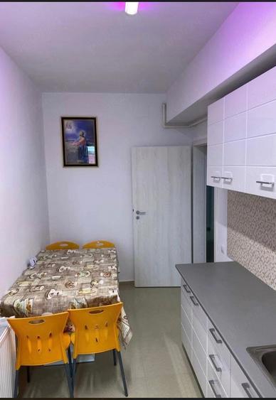 Apartament cu 3 camere decomandat în Militari