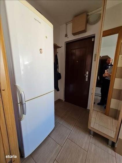 Apartament cu 2 camere semidecomandat în Florilor