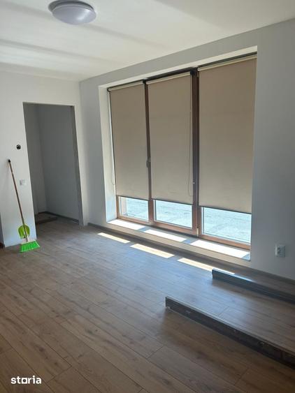 Casă cu 4 camere cu Teren 225 Mp în Borhanci