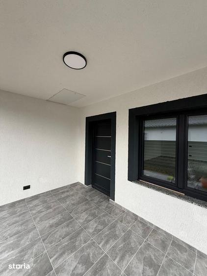 Casă cu 3 camere cu Teren 350 Mp în Letea Veche