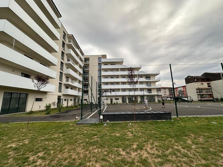 Apartament cu 2 camere semidecomandat în Florești