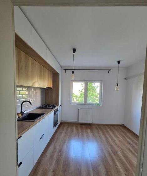 Apartament cu 2 camere decomandat, mobilat în Vitan