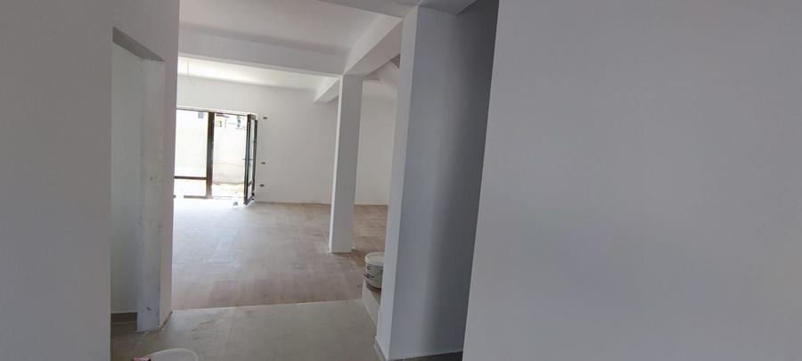 Casă individuală cu 5 camere cu Canalizare în Nord