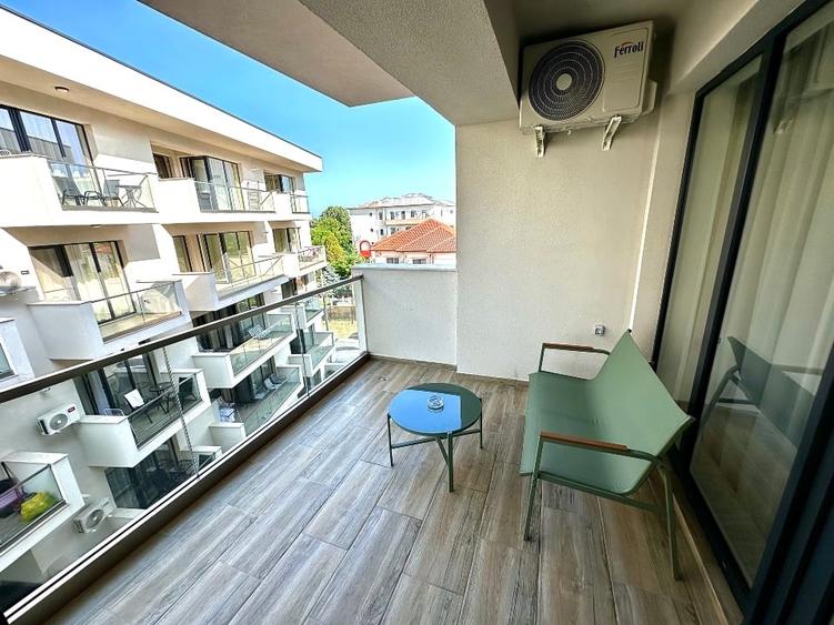 Apartament cu 2 camere decomandat, mobilat în Central