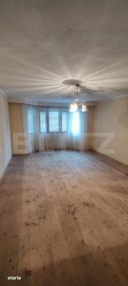 Casă cu Teren 1755 Mp în Malu cu Flori