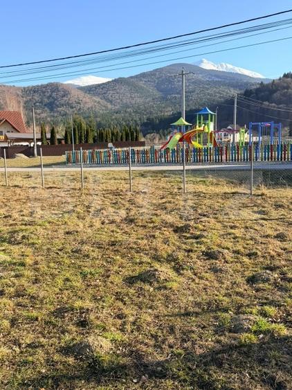 Teren Construcții intravilan de 300 mp, în Sâmbăta de Sus