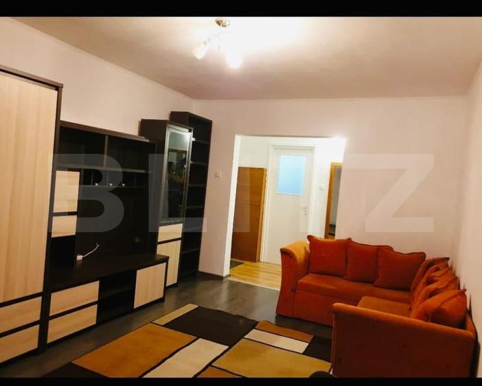 Apartament cu 3 camere decomandat în Tudor