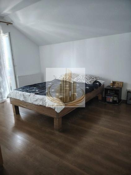 Apartament cu 3 camere semidecomandat, mobilat în Dumbrăvița