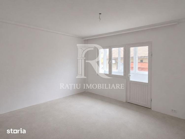 Apartament cu 4 camere în Orașul Nou