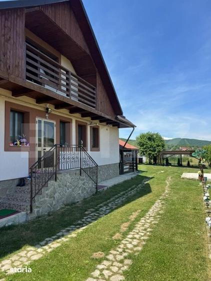 Casă cu 5 camere cu Teren 1000 Mp în Cășeiu