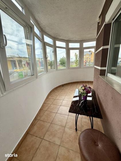 Apartament de inchiriat 3 camere,zona Nufarul - 12