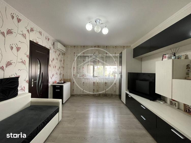 Apartament cu 2 camere de vanzare in zona Rogerius, Oradea - 1
