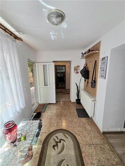 Duplex cu 5 camere cu Canalizare în Sud-Vest