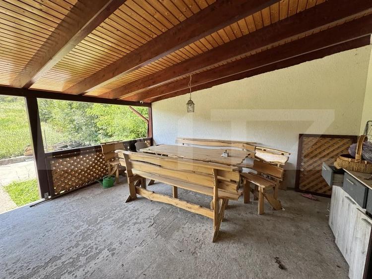 Casă cu Teren 2800 Mp în Guruslău