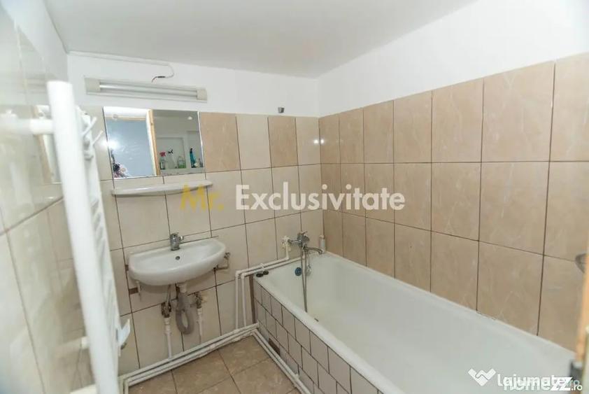 Casă cu 3 camere cu Teren 1000 Mp în Văcarea