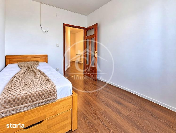 Apartament cu 5 camere decomandat în Sânmartin