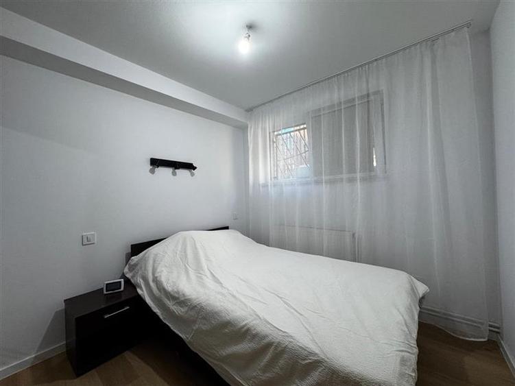 Apartament cu 3 camere semidecomandat, mobilat în Europa