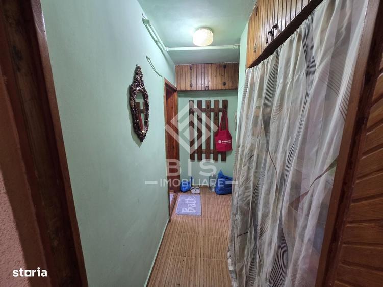 Vanzare Apartament- Zona Decebal Etaj 1 - 6