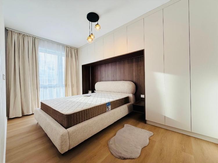 Apartament cu 3 camere semidecomandat în Florești