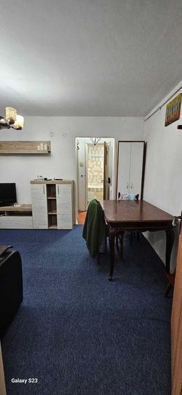 Apartament cu 2 camere semidecomandat, mobilat în Lujerului