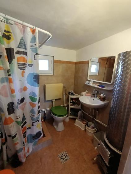 Casă cu 2 camere în Central