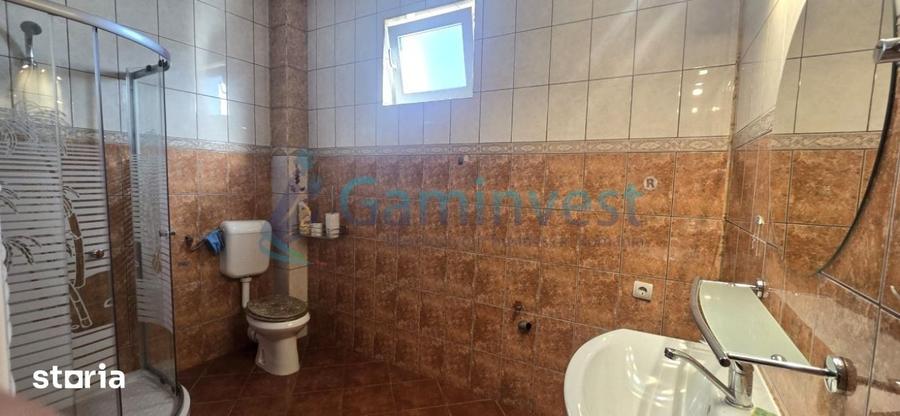 Casă cu 6 camere cu Teren 400 Mp în Oncea