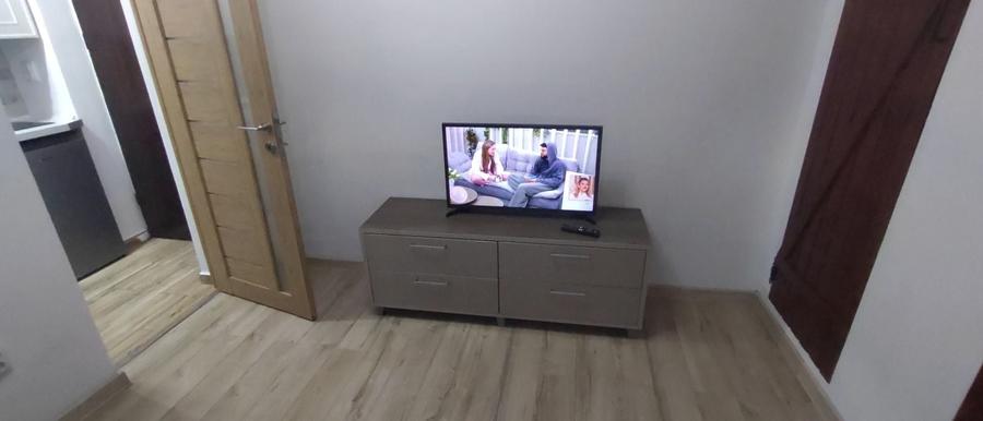 Apartament cu 2 camere semidecomandat în Moșnița Nouă
