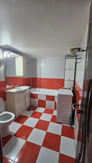 Casă cu 2 camere cu Teren 200 Mp în Rahova