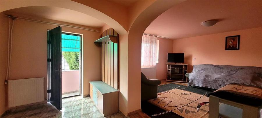 Casă cu 5 camere cu Teren 3316 Mp în Felcheriu