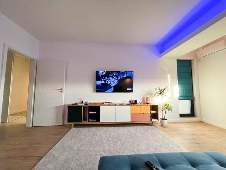Apartament cu 2 camere decomandat, mobilat în Virtuții