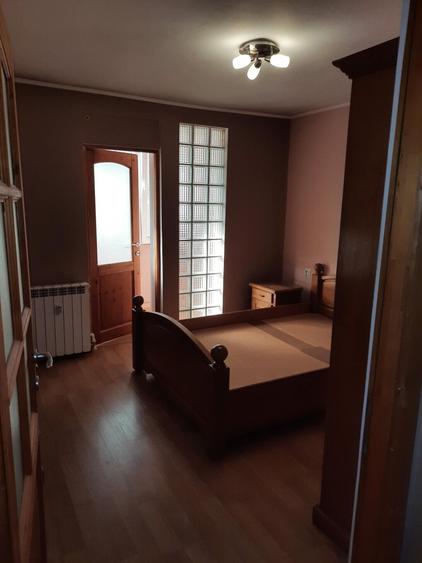 Apartament cu 2 camere semidecomandat în Olteniței