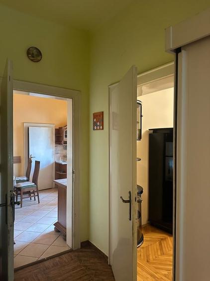 Inchiriez apartament la casa, proprietar - 7