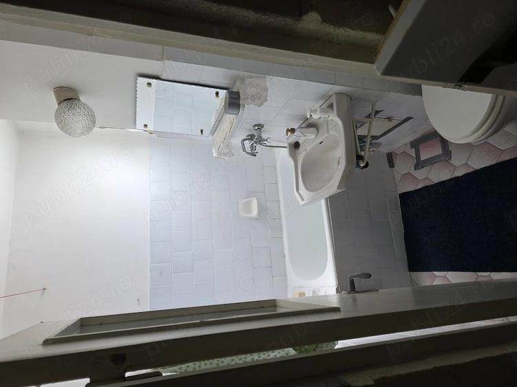 Apartament cu 3 camere semidecomandat în Micro 38