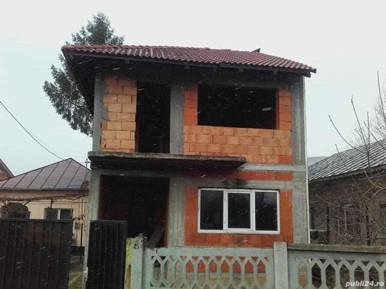 Casă cu 4 camere cu Teren 314 Mp în Bariera Vâlcii