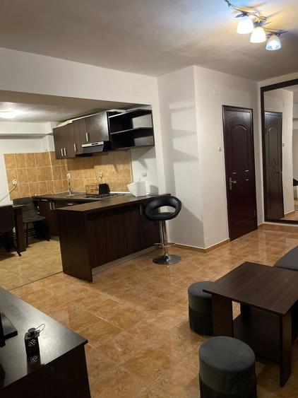 Apartament cu 3 camere în Est