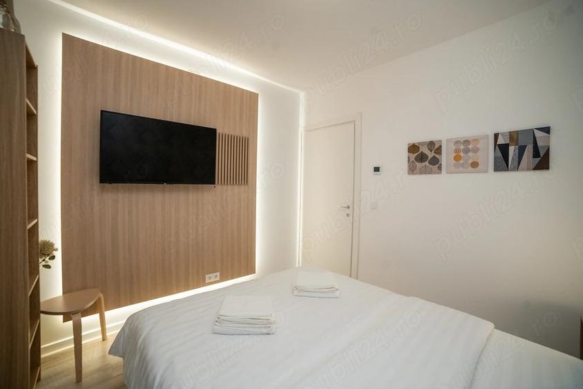 Apartament cu 3 camere decomandat în Lipovei