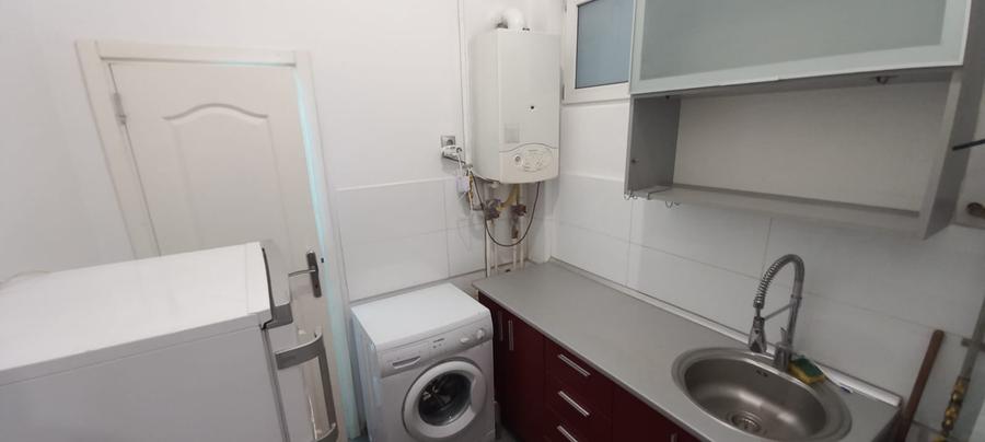Apartament cu 2 camere semidecomandat în Cișmigiu