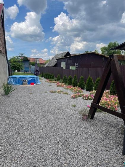 Casă individuală cu 2 camere cu Teren 450 Mp în Cristești