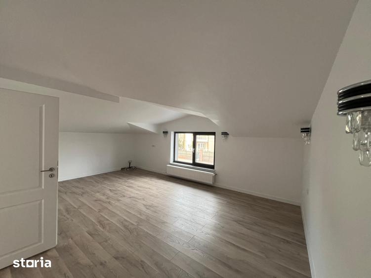 Casă cu 4 camere cu Teren 350 Mp în Central