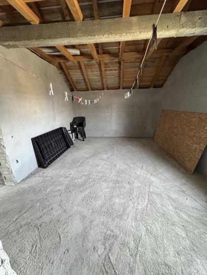Casă individuală cu 5 camere cu Teren 900 Mp în Palanca