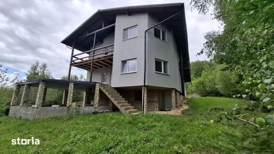 Vila 640mp utili Zarnesti Piatra Craiului - 1