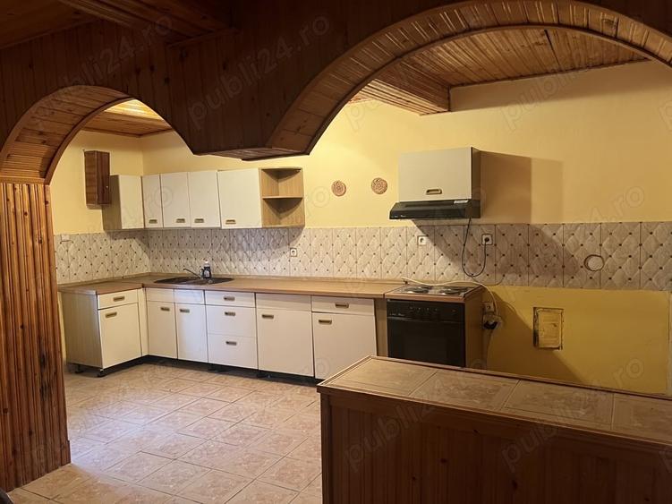 Casă cu 6 camere în Cenad
