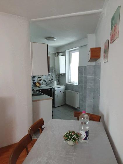 Apartament cu 2 camere semidecomandat în Ultracentral
