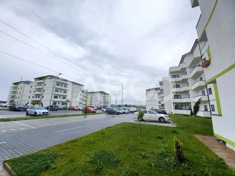 Apartament cu 4 camere decomandat, mobilat în Tineretului