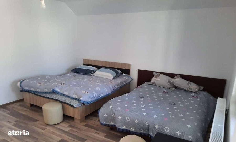 Casă cu 4 camere cu Teren 300 Mp în Central