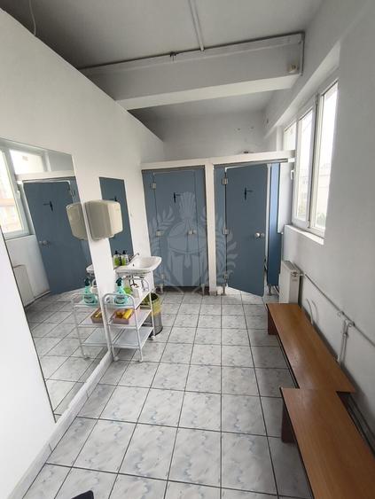 Birou, de 121 mp, în Central