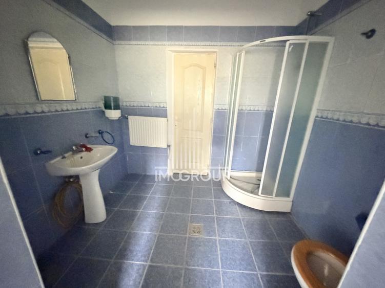 Casă individuală cu 4 camere cu Canalizare în Cămărașu