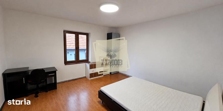 Apartament cu 3 camere decomandat, mobilat în Țiglari