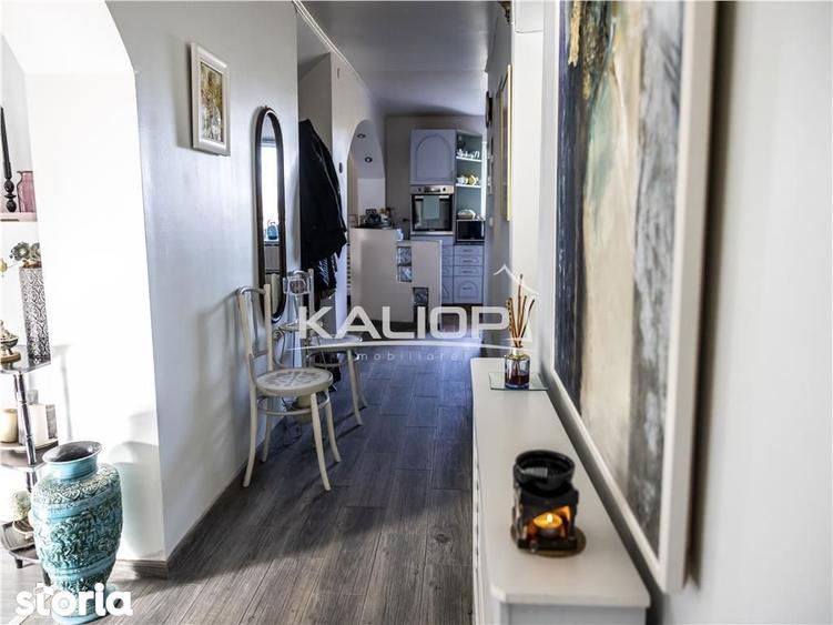 Casă cu 6 camere cu Teren 2900 Mp în Mica